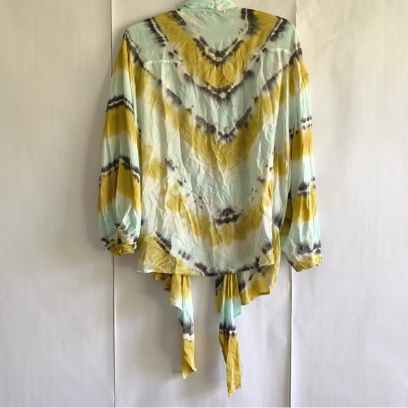 YFB Young Fabulous Broke Carmen Tie Dye tie open front top blouse - Picture 7 of 16